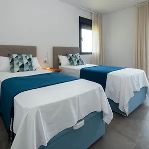 https://three-bedroom-apartment-with-stunning-sea-views.es-andalucia.com